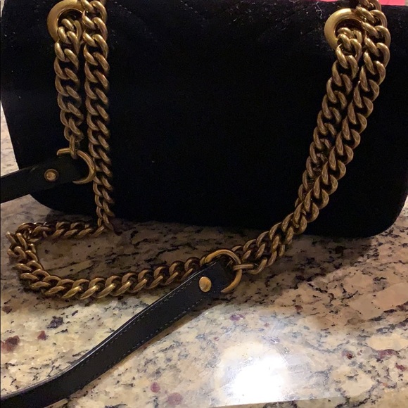 Velvet Medium Gucci purse - Picture 2 of 2